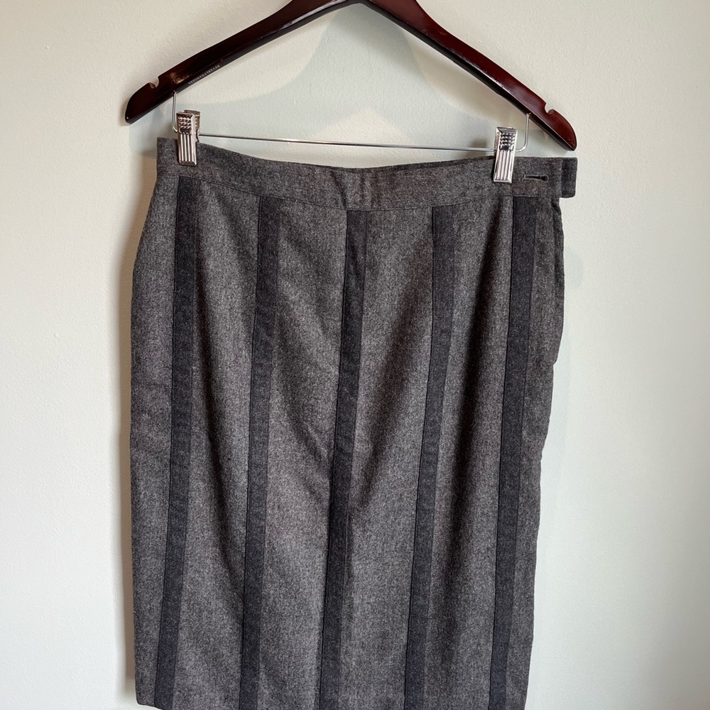 Valentino Miss V Gray Wool Skirt